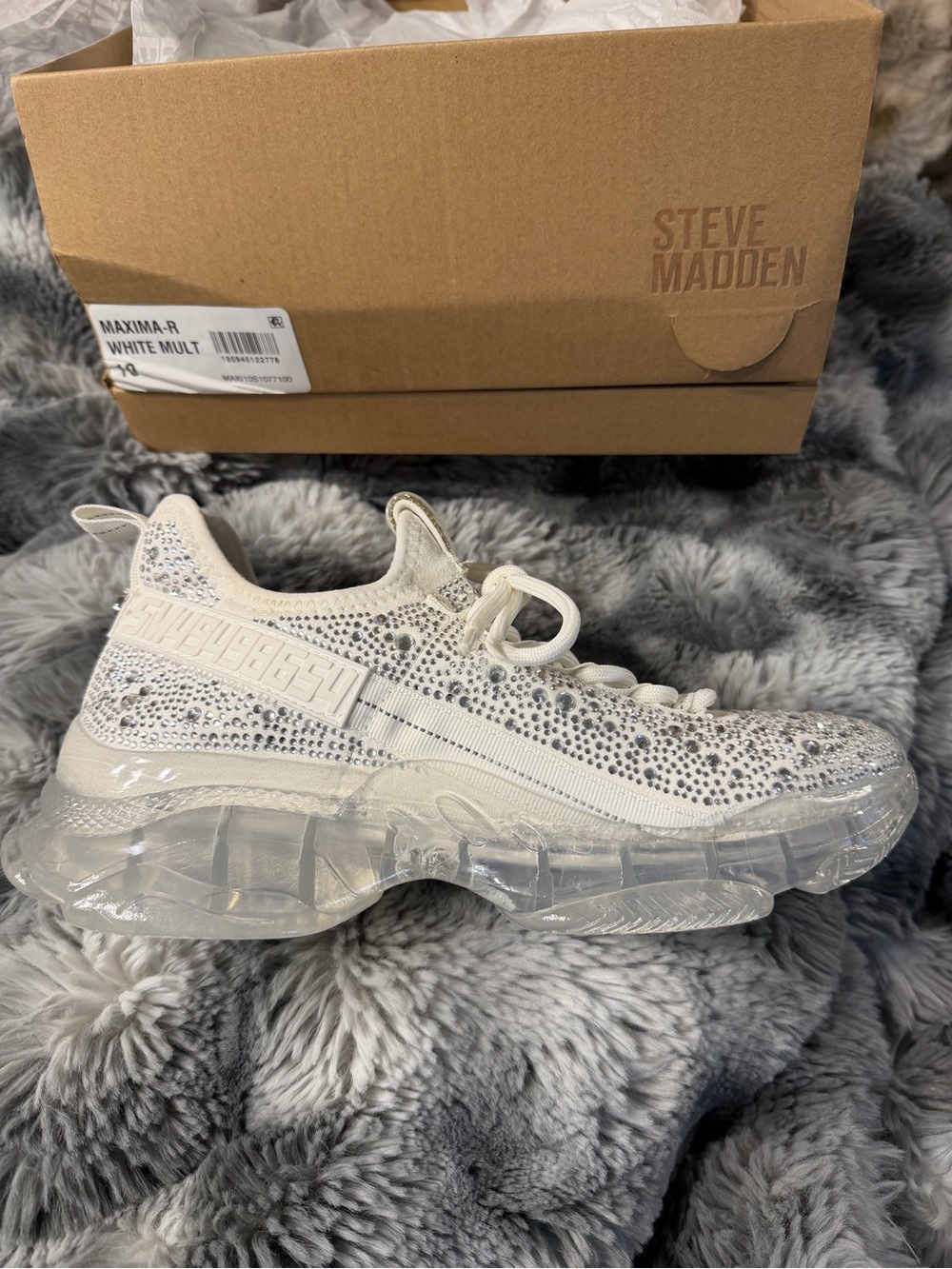 Steve Madden Women’s White Crystal-Embellished Maxima Sneaker $50 BNIB